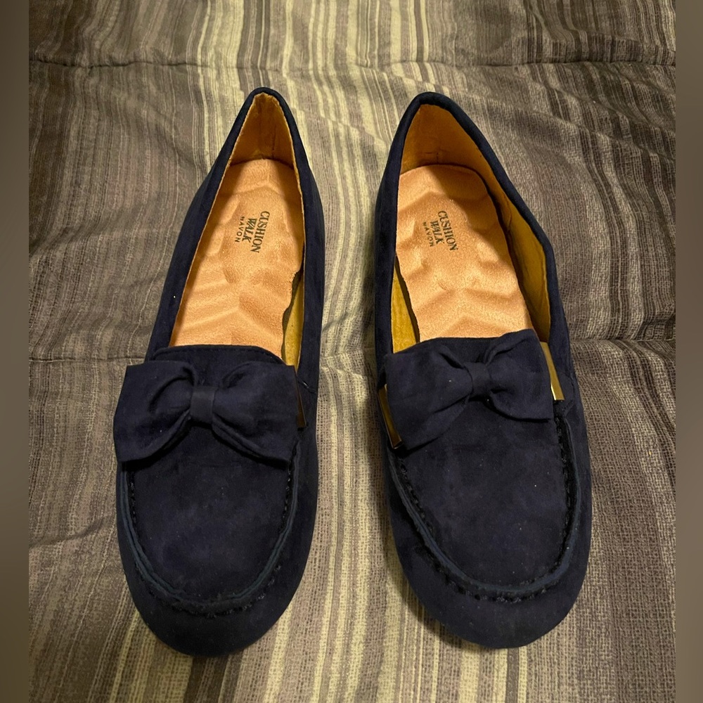 Avon Cushion Walk loafers , Size:7 Womens, Navy Blue